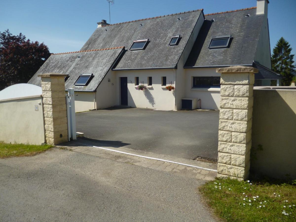 Au Gre Des Marees, 1 Chambre Avec Petit Dejeuner Hanvec Exterior photo